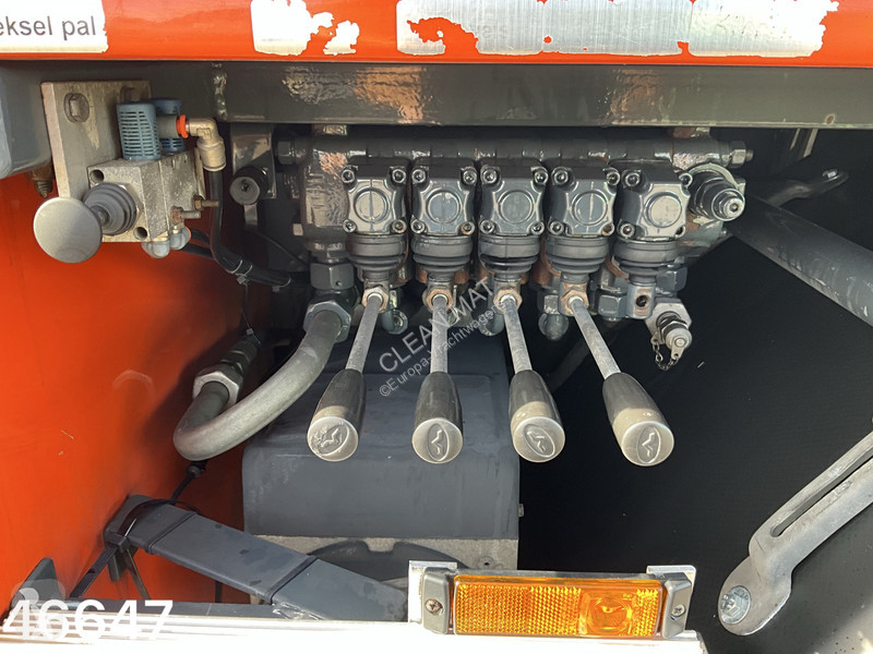 آلة لصيانة الطرق DAF CF 360 VDP 8m³...