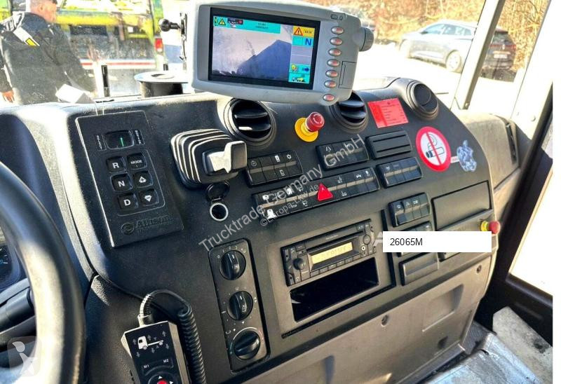 Engin de voirie Mercedes MB 2635 Variopress...