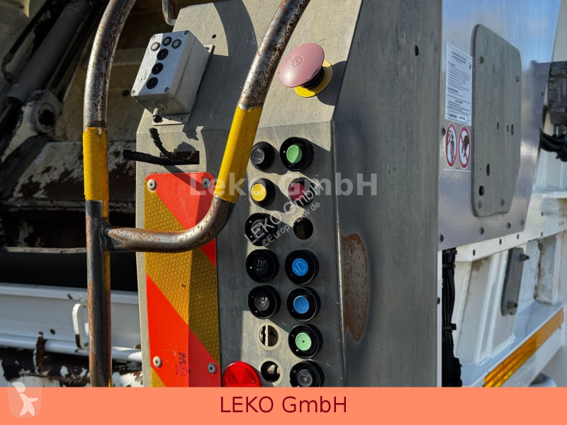 آلة لصيانة الطرق Renault C380 Lenkachse