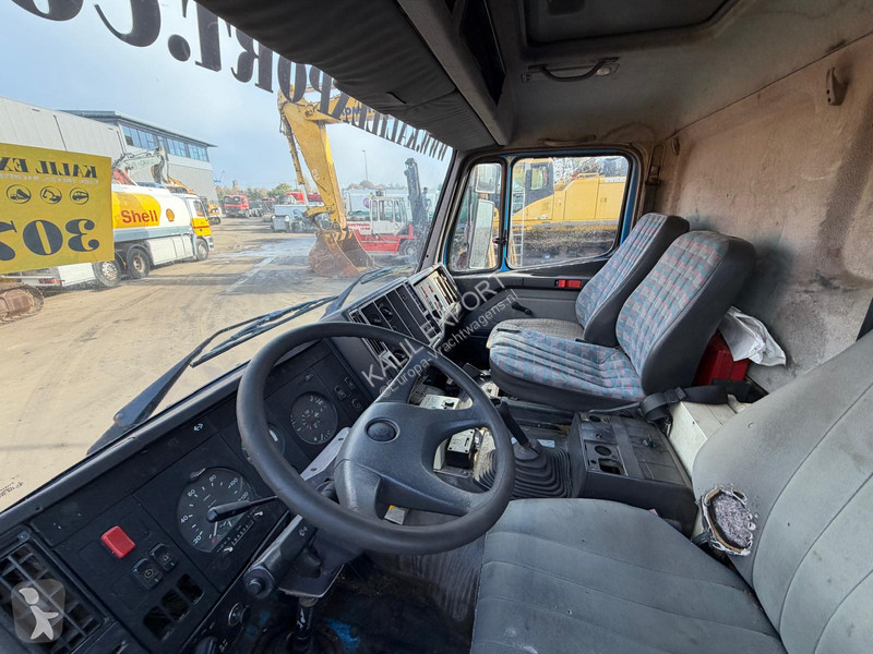 Vehículo de limpieza viaria Mercedes SK 1824 -...