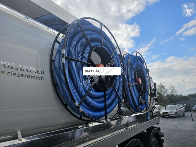 Silniční stroje Volvo ADR KOMBI