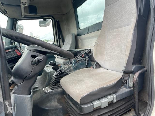 Vägmaskiner Renault 300