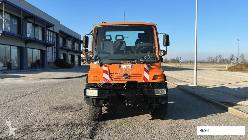 Gemeentevoertuig Mercedes 405-10 4X4
