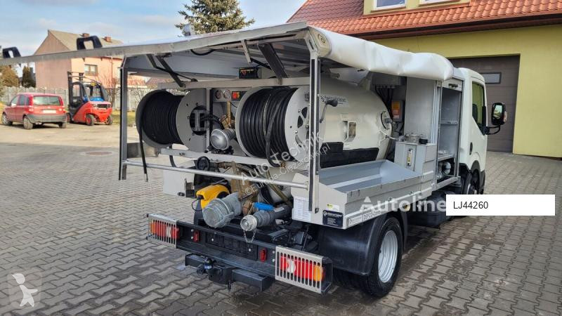 Silniční stroje Nissan Defco Combi 3,5t