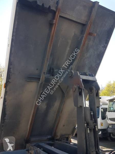 Engin de voirie Renault
