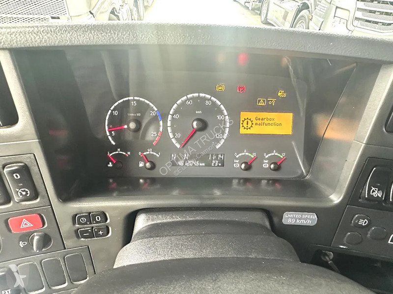 Silniční stroje Scania 230 6X2 / Essieu...