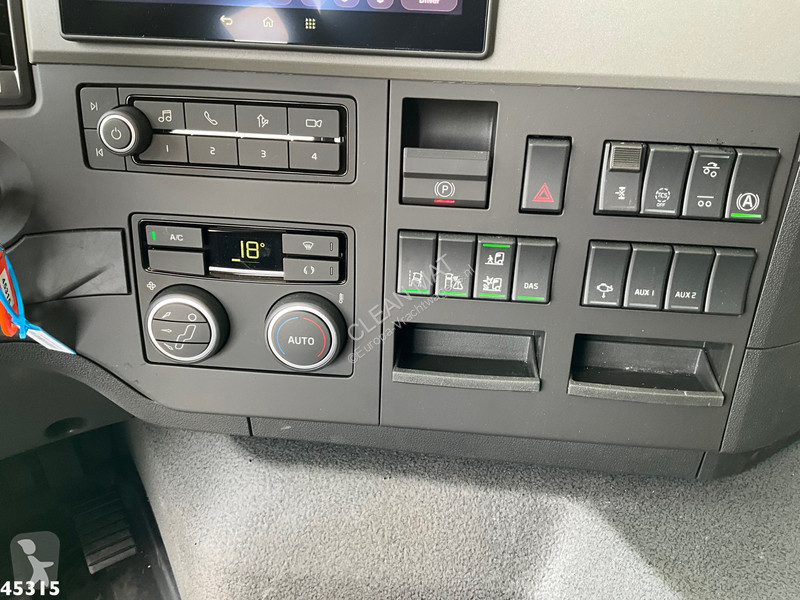 Silniční stroje Volvo 330 Euro 6 Geesink 20m³