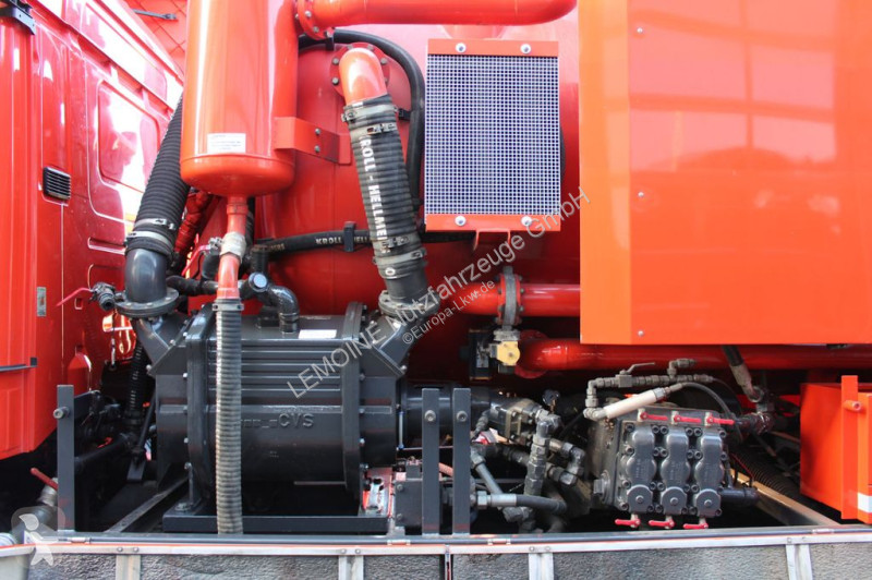 Gemeentevoertuig Scania R560 V8 8x4 Kroll 20m³...