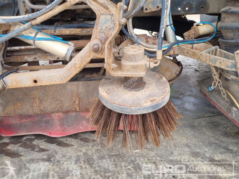 Utilaje pentru drumuri  LF220