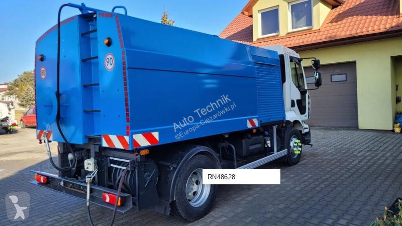 آلة لصيانة الطرق Renault 240dxi
