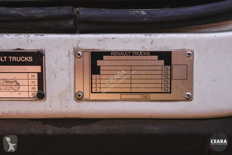 آلة لصيانة الطرق Renault 310 dXi BOM SEMAT...