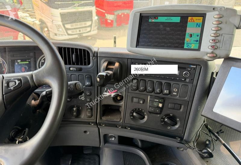Engin de voirie Scania 380.3