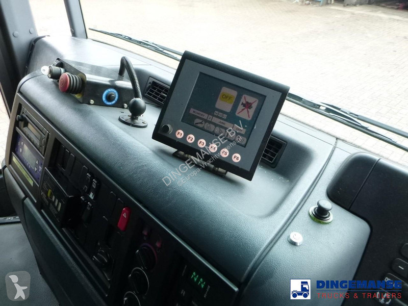 آلة لصيانة الطرق Mercedes 2629 LL 6x4 RHD...