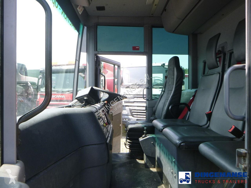 آلة لصيانة الطرق Mercedes 2633 6x4 RHD Euro 5...