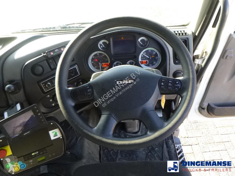 آلة لصيانة الطرق DAF 55220 4X2 RHD Farid refuse...