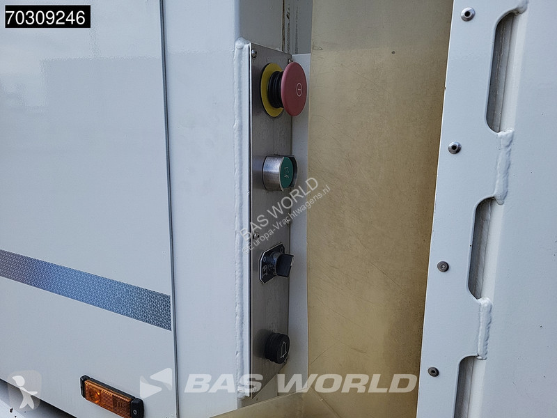 Engin de voirie Volvo FM 330 6X2 -Truck Van...