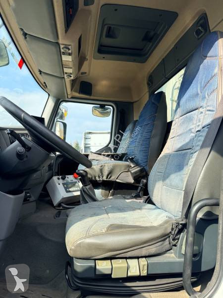 Engin de voirie Renault