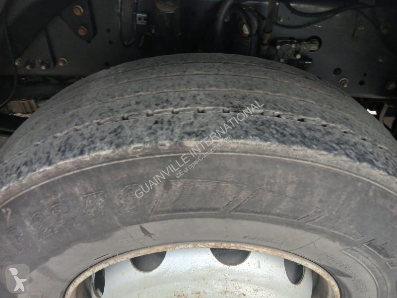 آلة لصيانة الطرق Renault 310 DXI