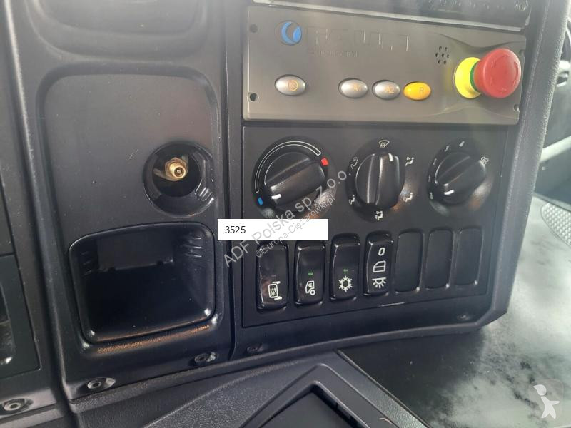 آلة لصيانة الطرق Scania VR5TR2L