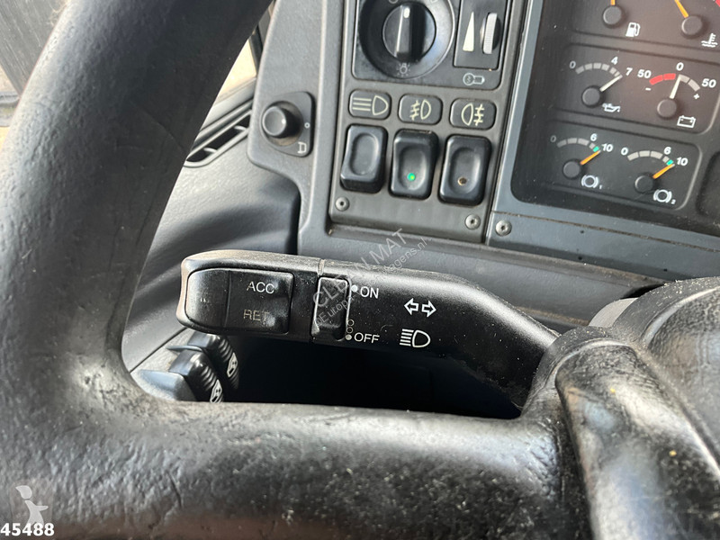 Engin de voirie Scania 230 VDK 20m³