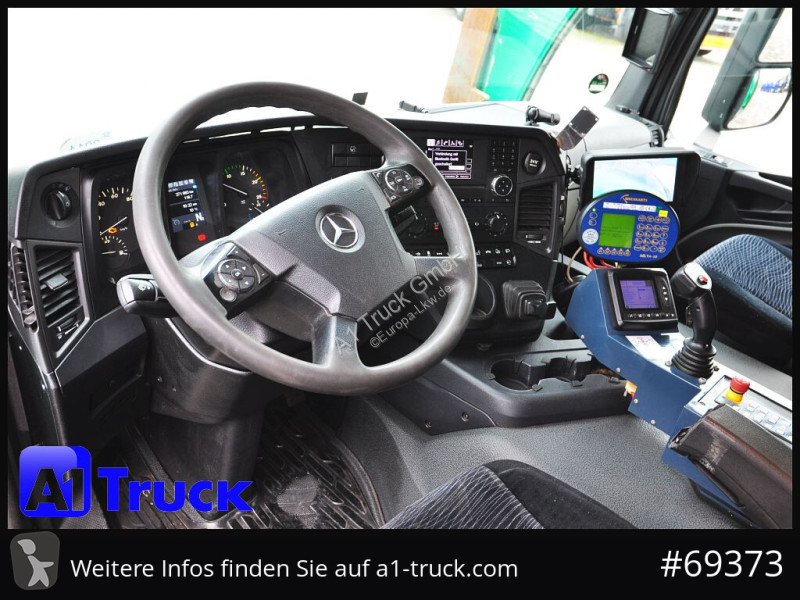 آلة لصيانة الطرق Mercedes Antos 2533, HS...
