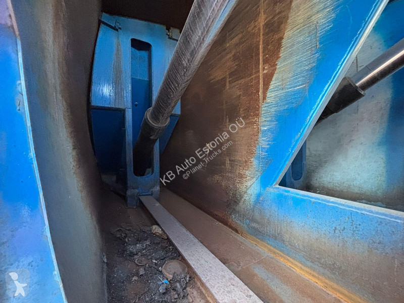 Engin de voirie Volvo 320 6x2*4 Joab Anaconda...