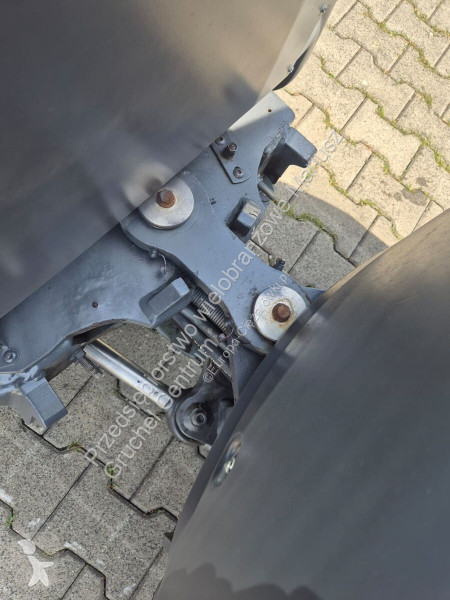 آلة لصيانة الطرق Kärcher MC 130 Adv. - Serviced!