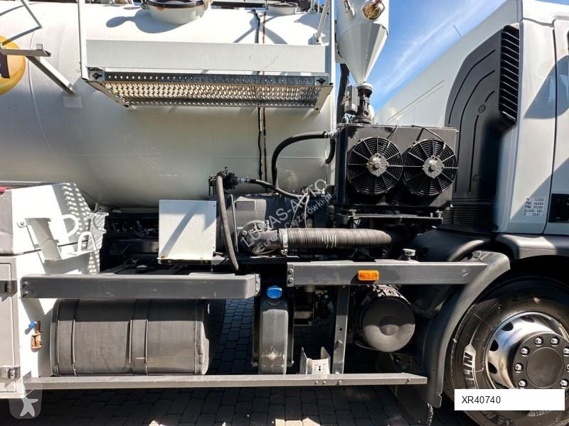 آلة لصيانة الطرق Renault PREMIUM 320