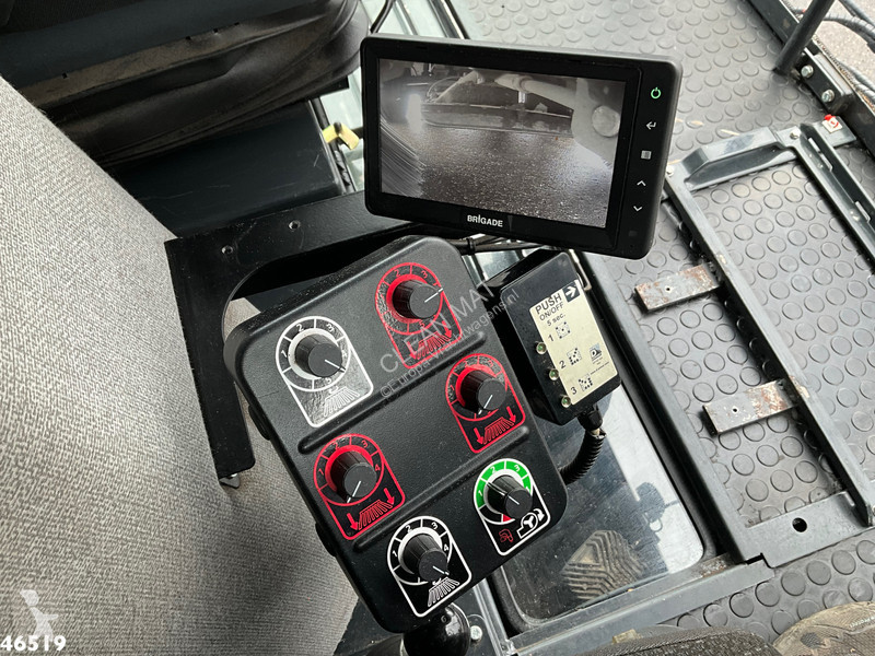 آلة لصيانة الطرق Schmidt Compact 400 Euro 6...