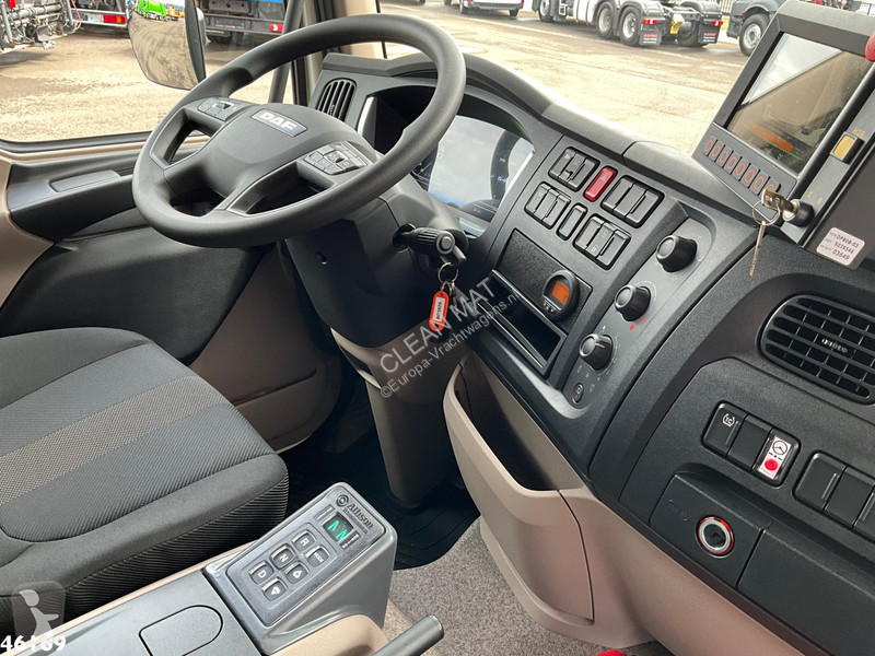 Vehículo de limpieza viaria DAF G XB 260...
