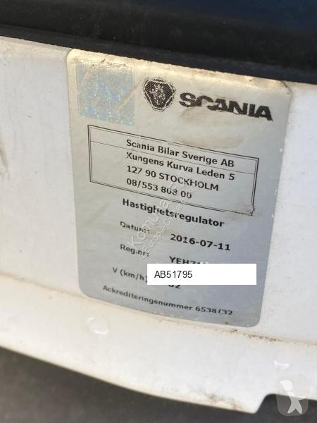 Engin de voirie Scania N3 V 20H25