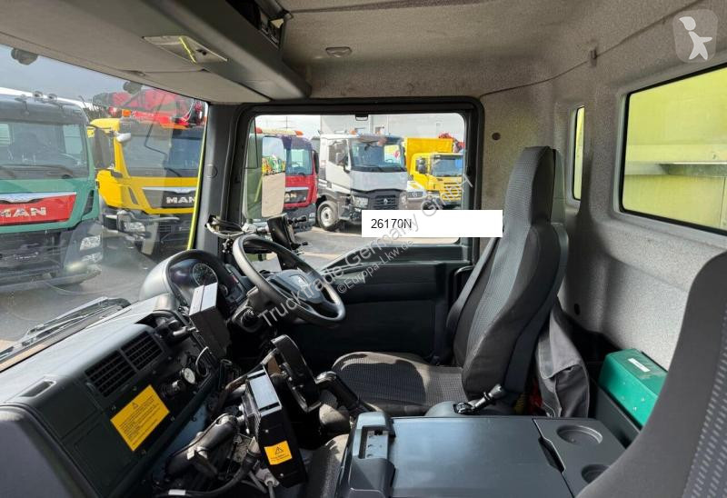 آلة لصيانة الطرق MAN L2007 46.010