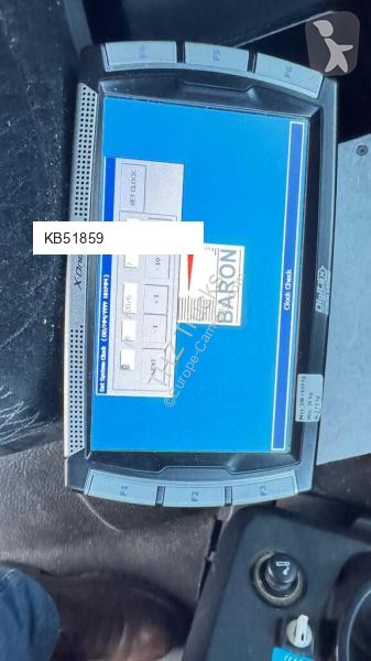 Engin de voirie Mercedes 2543