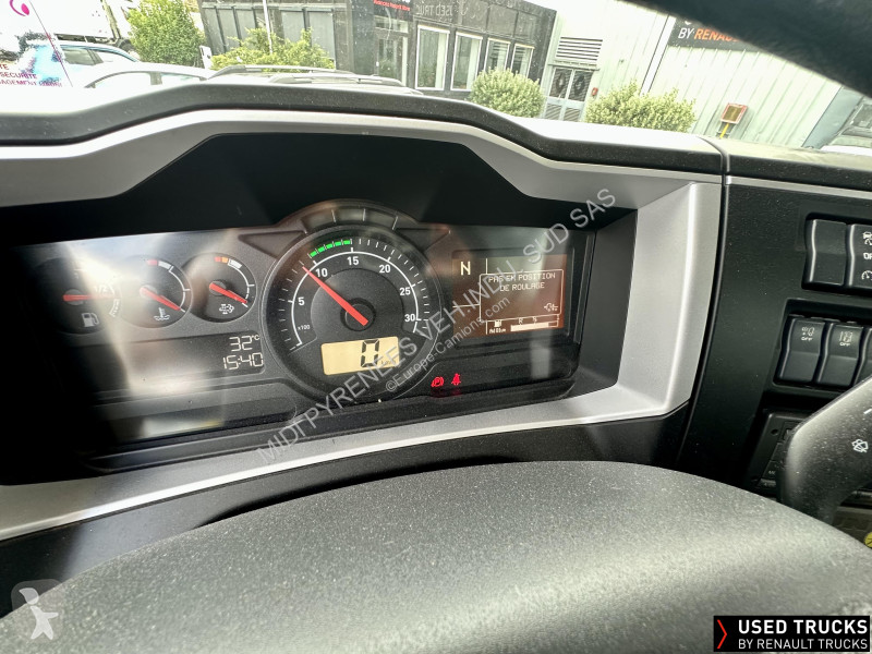 Коммунальная техника  Renault