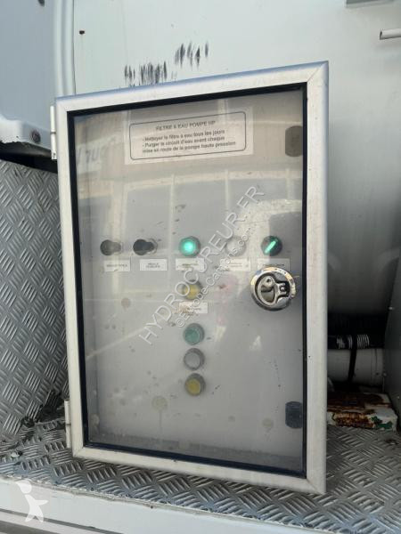 Vehículo de limpieza viaria Renault 370 DCI
