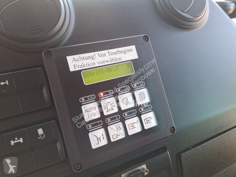 Utilaje pentru drumuri Mercedes Medium XLS...