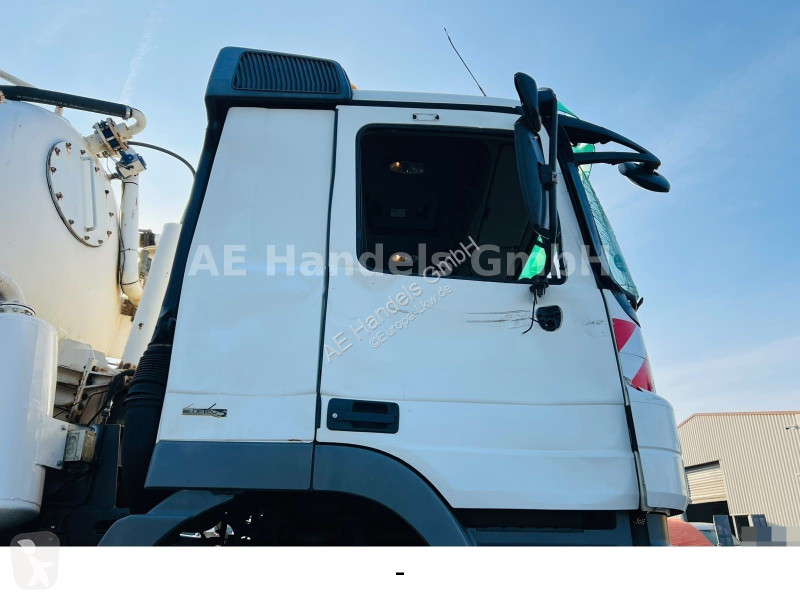 آلة لصيانة الطرق Mercedes III 2532 BL M Saug...