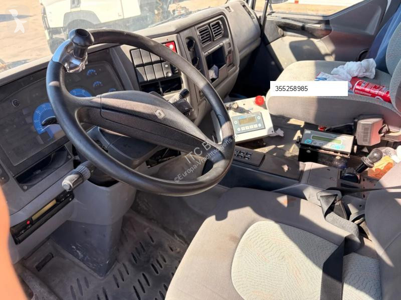 Renault 270 dci road network trucks