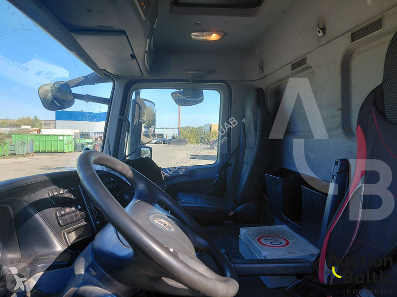 Mercedes 2532 road network trucks