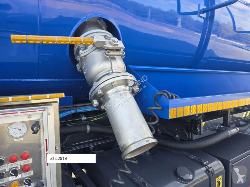 Engin de voirie Scania LARSEN FlexVAC 311P...