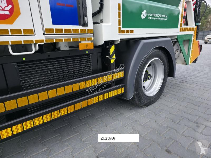 Silniční stroje Mitsubishi CANTER odkurzacz...