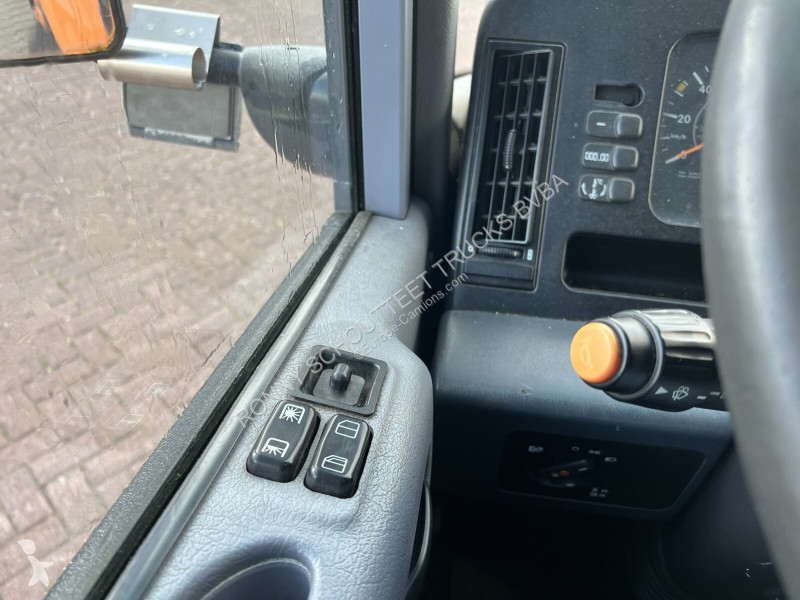 آلة لصيانة الطرق Mercedes Econic 2633 L 6x2/4...