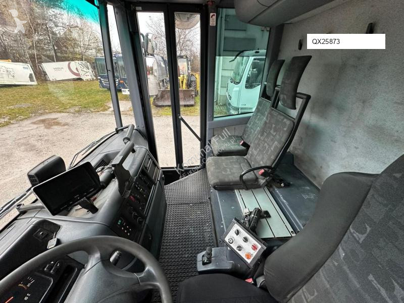 Коммунальная техника  Mercedes KG-HL 21 M3