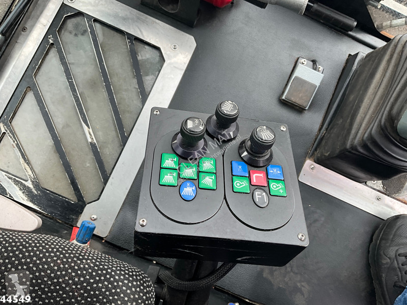 Gemeentevoertuig Mathieu MC 210 Flex Euro 6...