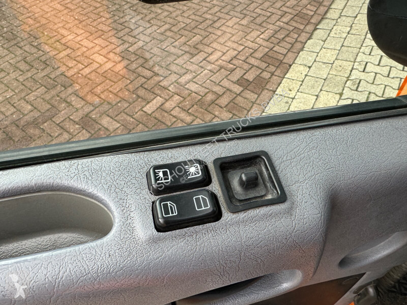 Utilaje pentru drumuri Mercedes Econic 2633 LL...
