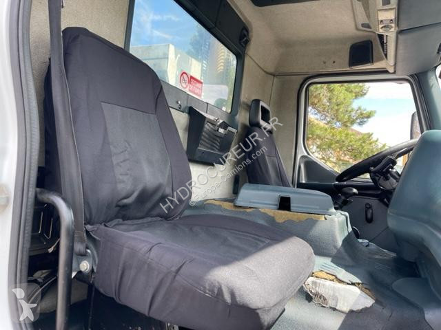 Renault 300 road network trucks