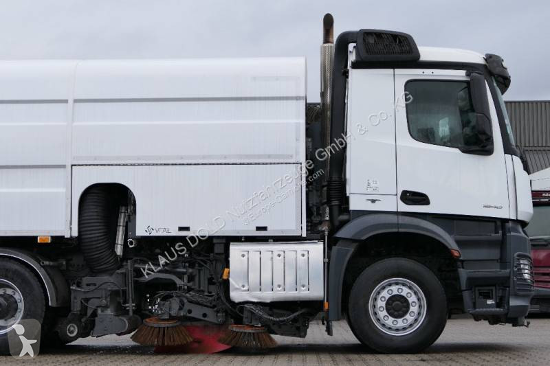 Utilaje pentru drumuri Mercedes