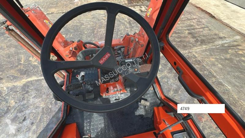 Silniční stroje Kubota F2400