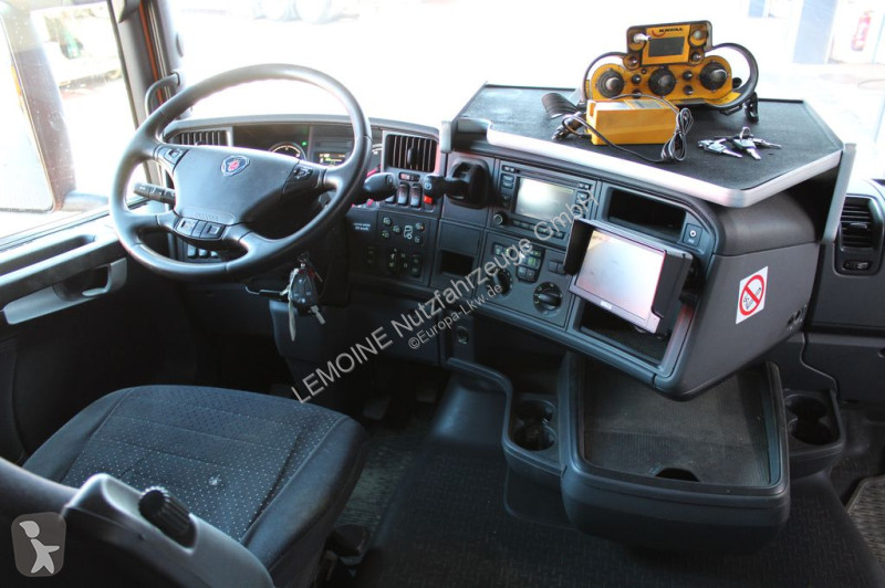 Vägmaskiner Scania 8x4 Kroll 19m³...