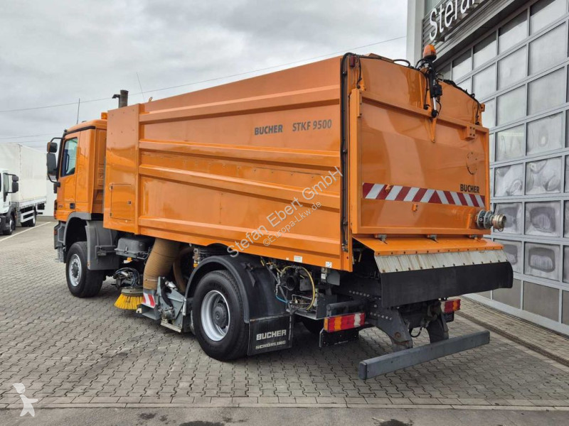 Silniční stroje Mercedes 2032 A 4x4 Bucher STKF...